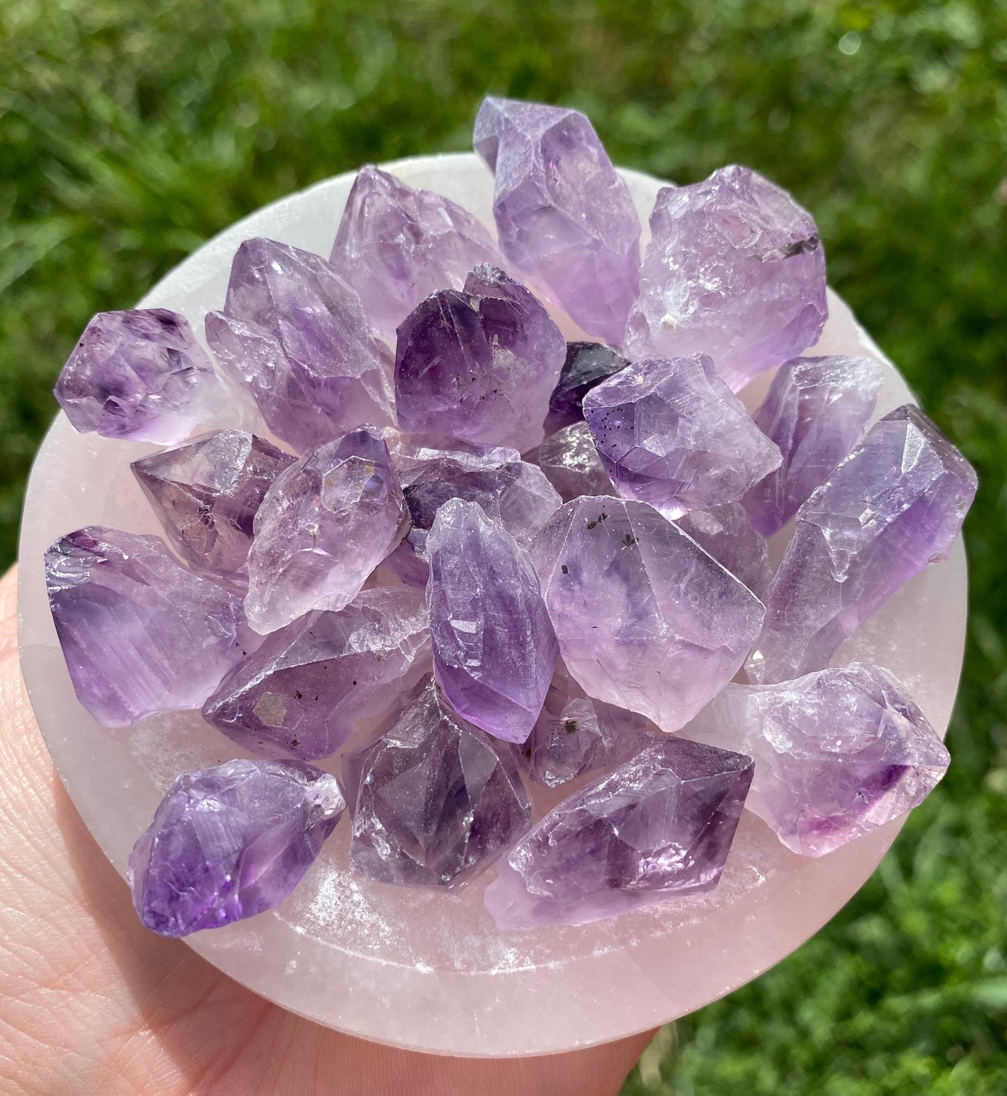 Amethyst-Amethyst pieces and points-raw amethyst stone-Healing crystals and stones-amethyst jewelry-healing gemstones